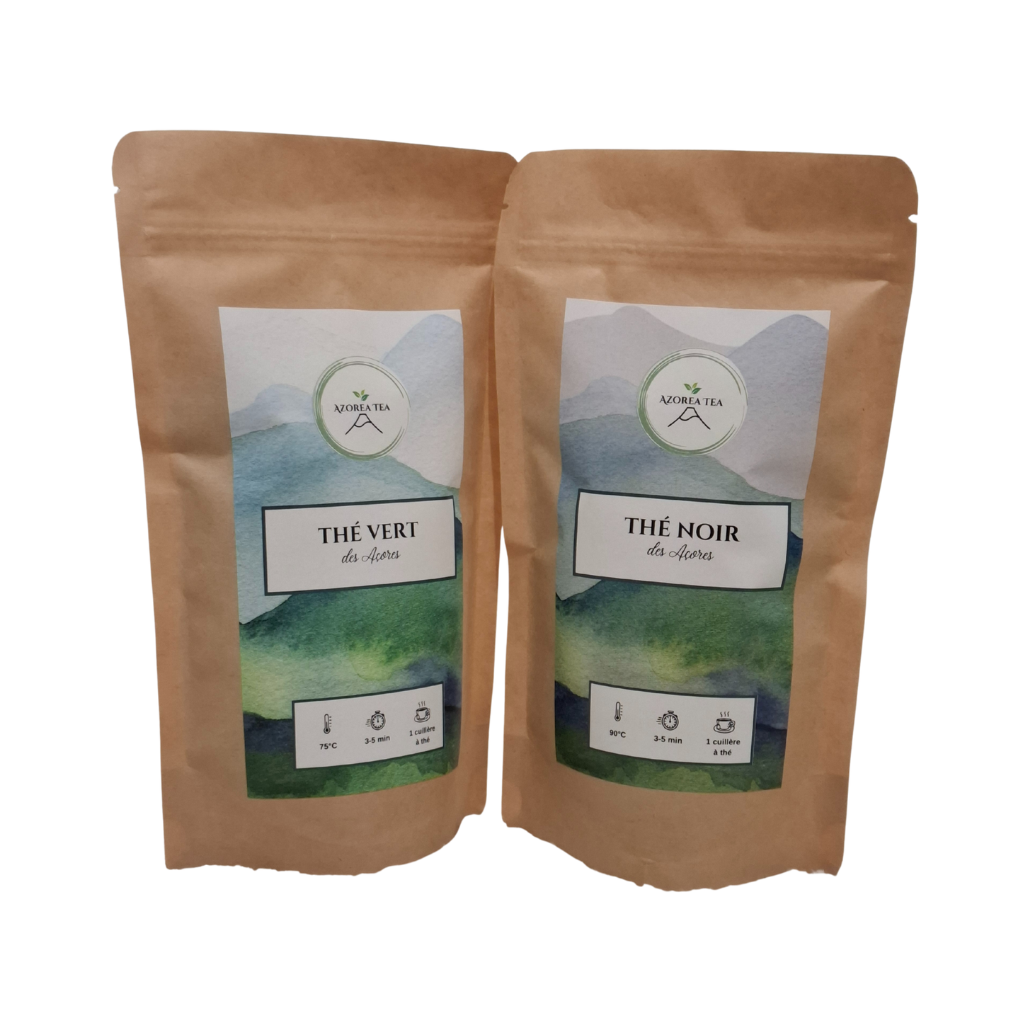 Coffret Le Duo des Açores – Thé vert et thé noir bio – 2 sachets de 90g, sans sucre, sans arôme ajouté, idéal pour offrir ou pour découvrir les saveurs brutes du thé européen.